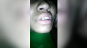 El apasionado encuentro de una pareja de pueblo se convierte en una dolorosa sesión de sexo a altas horas de la noche 2 mín. 10 sec