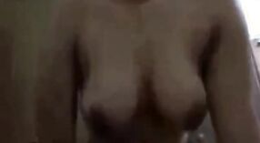 Une fille nue de Chandigarh se fait filmer par son petit ami pour son plaisir 2 minute 20 sec