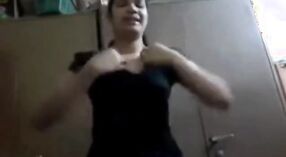 Une fille nue de Chandigarh se fait filmer par son petit ami pour son plaisir 0 minute 0 sec