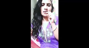 Istri cantik Aparna Mumbai ditumbuk 2 min 50 sec