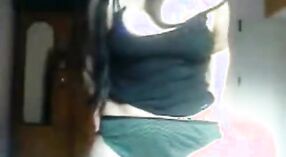 Chubby beauty from Lucknow teases in selfies 1 min 50 sec
