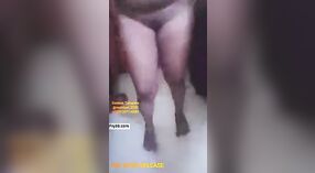 Tamil Video Porno con Priti Srivastava 1 min 40 sec