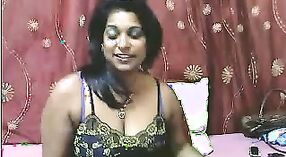 Nasya bhabhi's steamy webcam show 2 min 50 sec
