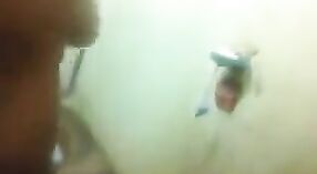 Bath Bhabhi sing ora nduwé rasa welas asih karo pasangan sing manut 2 min 00 sec