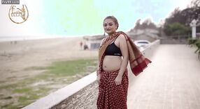 Le sari rouge de Dolon est le moyen idéal pour pimenter sa tenue 4 minute 30 sec