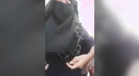 Bocah-bocah wadon Hijabi njelajah seksualitas karo pacar 3 min 10 sec