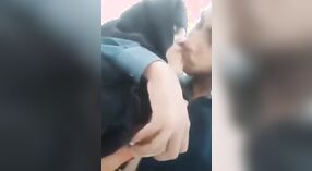 Bocah-bocah wadon Hijabi njelajah seksualitas karo pacar 0 min 30 sec