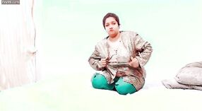 Pakistanische Frau gibt einen umwerfenden blowjob und wird gefickt 8 min 30 s