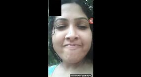 Appel vidéo Amusant avec un Bhabi marié 7 minute 00 sec