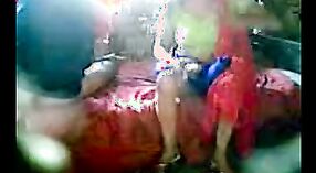 ভাবি কি ভাইয়া তার ছোট ভাইয়ের সাথে একটি মর্মস্পর্শী মুহূর্ত ভাগ করে নিয়েছে 3 মিন 40 সেকেন্ড