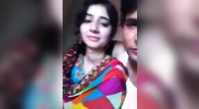 سپر گرم ، شہوت انگیز پاکستانی لڑکی کیمرے پر شرارتی ہو جاتا ہے 4 کم از کم 00 سیکنڈ
