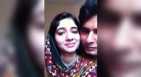 Eccellente caldo Pakistano ragazza prende cattivo su macchina fotografica 1 min 00 sec