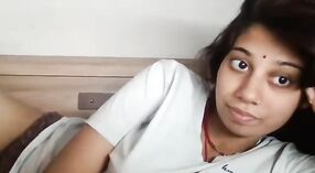 Sunny Bhabhi's Steamy Cam Session 20 min 20 sec