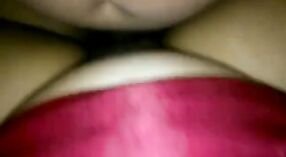 Büyük Göğüsler Bhabheeks içinde bir buharlı Video 0 dakika 50 saniyelik