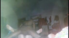করাচি থেকে অপেশাদার মেয়ে এই বাষ্পীয় ভিডিওতে তার শরীর প্রদর্শন করে 3 মিন 30 সেকেন্ড