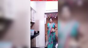 Manju Queen ' s Live Sex Video-zmysłowe Spotkanie 1 / min 20 sec