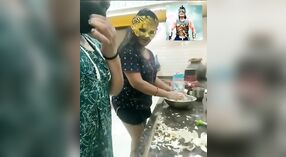 Sheela Bhabi Kang Wuda Lesbian Nuduhake Karo Loro Mesum Wanita 8 min 20 sec
