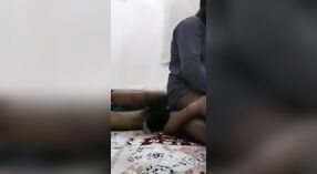 Gadis Desi dadi wuda lan hubungan seks karo kekasih ireng ing kamar hotel 2 min 00 sec