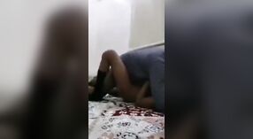 Gadis desi telanjang dan berhubungan seks dengan kekasih hitamnya di kamar hotel 2 min 10 sec
