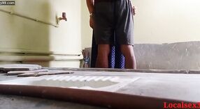 La rencontre sauvage de Desi Bhabi dans le Village 0 minute 0 sec