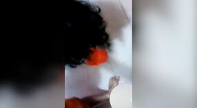 Beautiful Desi Teen Gets Naughty in HD Video 1 min 50 sec