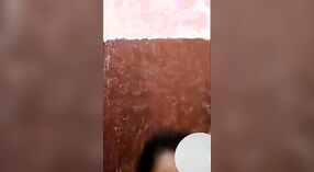 Hermosa Adolescente Desi Se Pone Traviesa en Video HD 0 mín. 40 sec