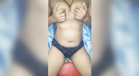 Video Tango Gay: Puja Tamil 0 min 0 sec