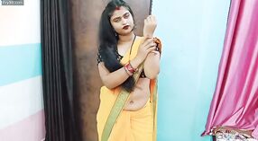 Vídeo Blog indiano de Rupa Sari: um strip-tease Sensual e Sexy 0 minuto 0 SEC