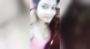 Nagie show Bhabhi z mężem wychodzi na kamery 1 / min 10 sec