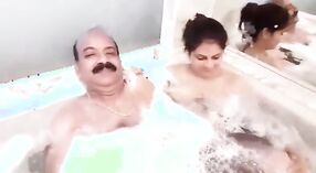 Chef und ich haben heißen desi-sex im Hotelzimmer 5 min 00 s