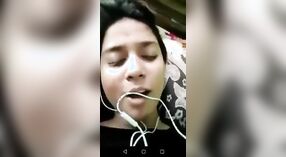 Latina Lucu Masturbasi dan Memamerkan dirinya Sendiri 5 min 50 sec