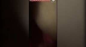 Lucu girl Desi nemu dheweke pus kabungkus ing video iki akeh uwabe 0 min 0 sec