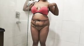 Trưởng Thành Bengali bhabhi được xuống và bẩn 3 tối thiểu 40 sn