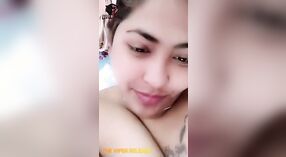 Desempenho Sensual de Salomi Kachhap em HD 14 minuto 20 SEC