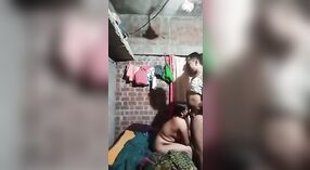 Scène de masturbation torride de Sasur bahu 0 minute 0 sec