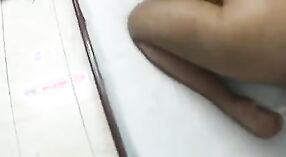மோனாவின் புண்டை நக்கி நீராவி வீடியோவில் சிக்கிக் கொள்கிறது 0 நிமிடம் 30 நொடி