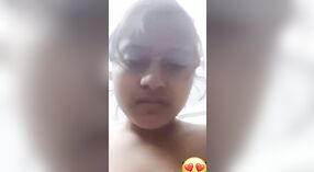 Carino Indiano ragazza prende in giro con il suo corpo sexy 6 min 20 sec