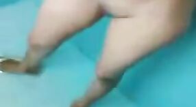 男友电影印度美女洗澡 3 敏 40 sec