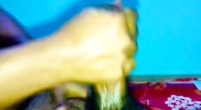 ಮುಸ್ಲಿಂ ಭಾರತೀಯ ಮಹಿಳೆ ಒಂದು steamy ಬಾಯಿಯಿಂದ ಜುಂಬು ನೀಡುತ್ತದೆ 10 ನಿಮಿಷ 20 ಸೆಕೆಂಡು
