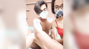 Video fetish fingering menampilkan pria dan pacar 5 min 00 sec