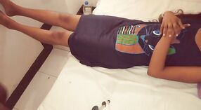 Echt tiener has hardcore hotel seks in Tamil video 0 min 0 sec