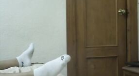 देसी अश्लील व्हिडिओमध्ये मेहुणे आणि त्याचा भाभा यांचा समावेश आहे 39 मिन 00 सेकंद
