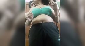 Bhabhi's huge ass gets pounded by a big cock 0 min 0 sec