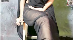 Сексуальная чернокожая красотка в сари: чувственное выступление BCK Suri 10 минута 50 сек