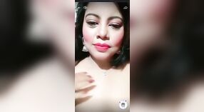Kia, seorang wanita cantik Bangladesh yang memukau, diejek dalam pertunjukan tango premium 4 min 50 sec