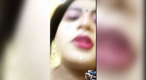 Um bhabhi excitado fica molhado e selvagem 1 minuto 20 SEC