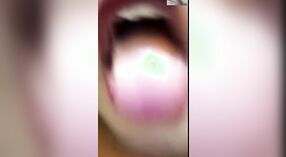 Een geile bhabhi krijgt nat en wild 3 min 10 sec