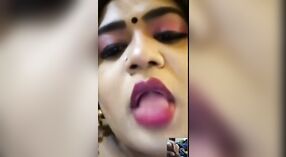 Een geile bhabhi krijgt nat en wild 0 min 40 sec