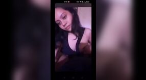 Twee sexy enkele meisjes in een stomende clip-gedraaid-video 1 min 20 sec