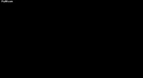 देसी लेडी सरबेंट खाली उतरते आणि तिच्या मास्टरमध्ये पूर्ण शैलीमध्ये गुदद्वारासंबंधीचा स्ट्रॅपॉन अ‍ॅक्शन 0 मिन 0 सेकंद